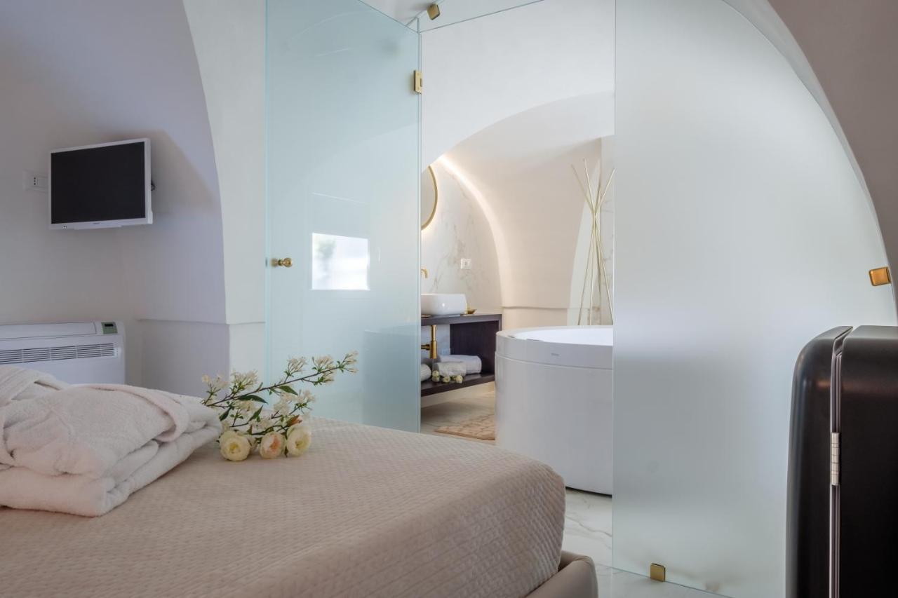La Bella Ostuni Suites Bagian luar foto