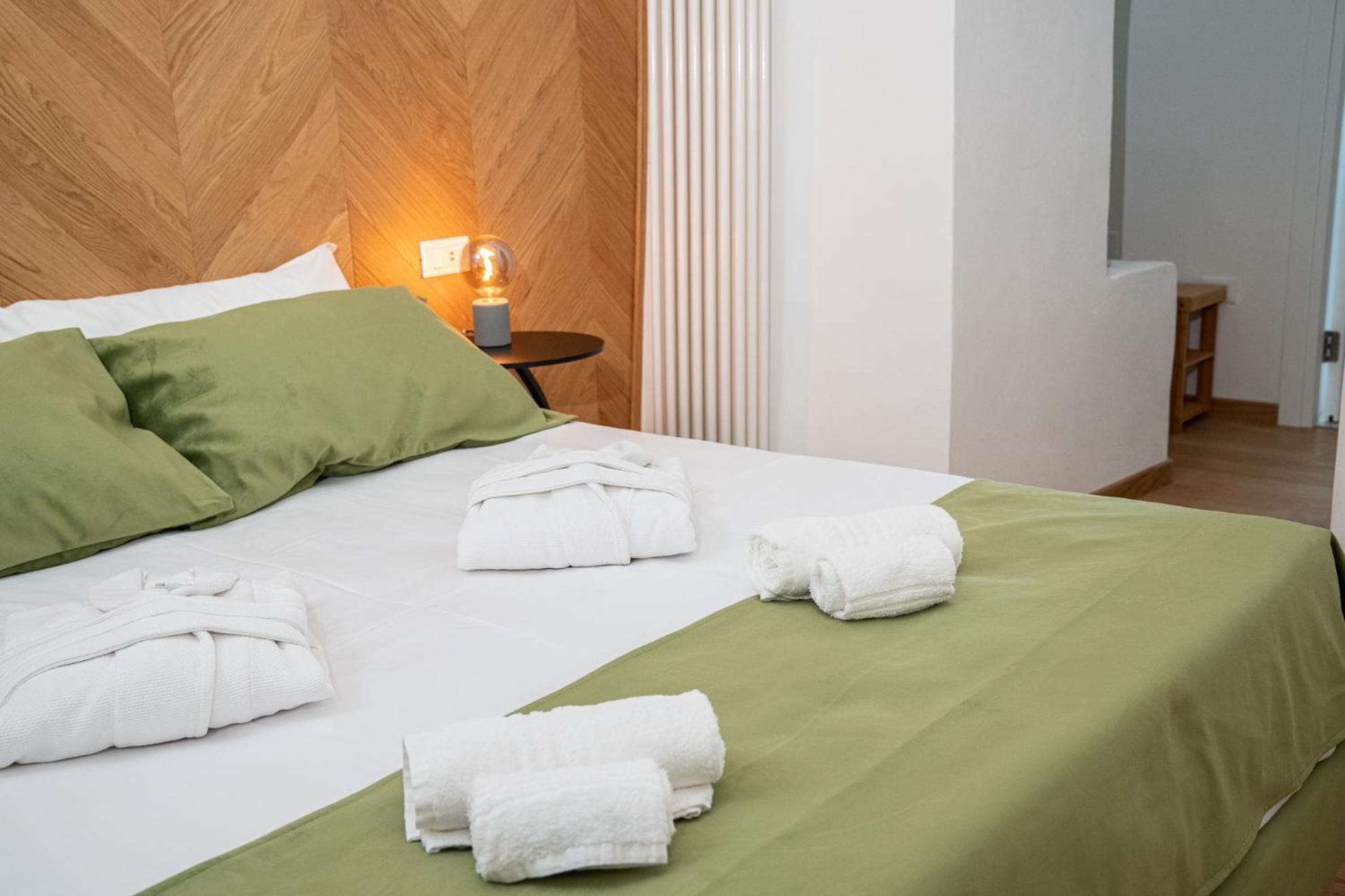 La Bella Ostuni Suites Bagian luar foto