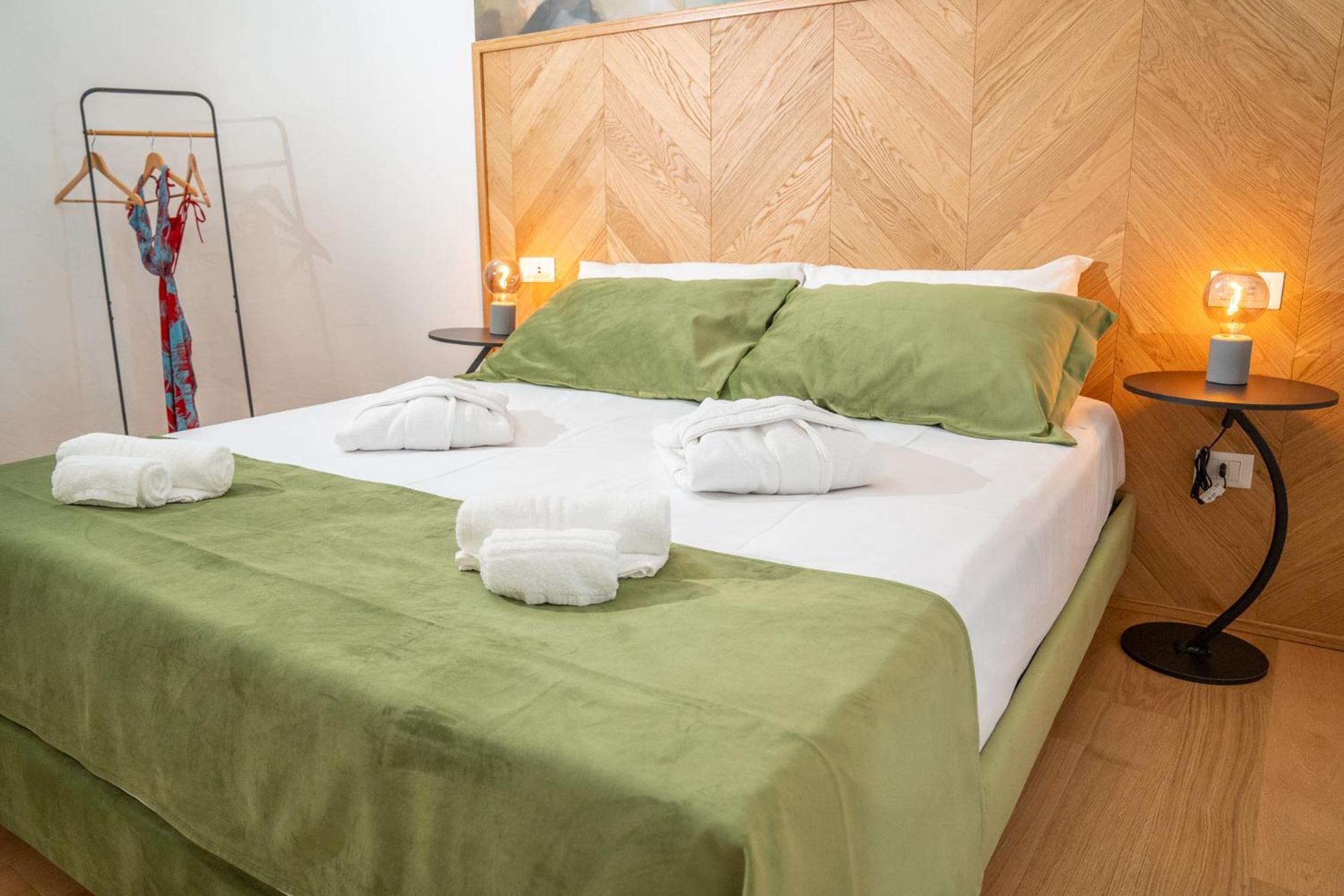 La Bella Ostuni Suites Bagian luar foto