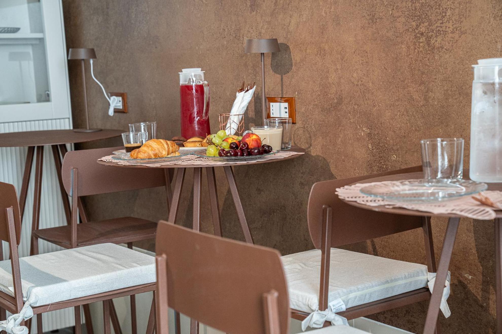 La Bella Ostuni Suites Bagian luar foto